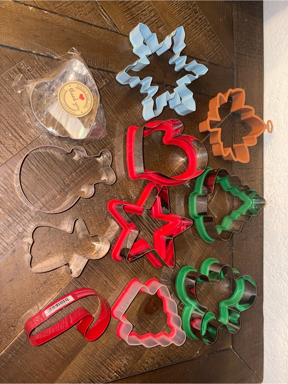 Assorted Holiday Cookie Cutters - Star, Tree, Gingerbread, Snowflake - Picture 2 of 16